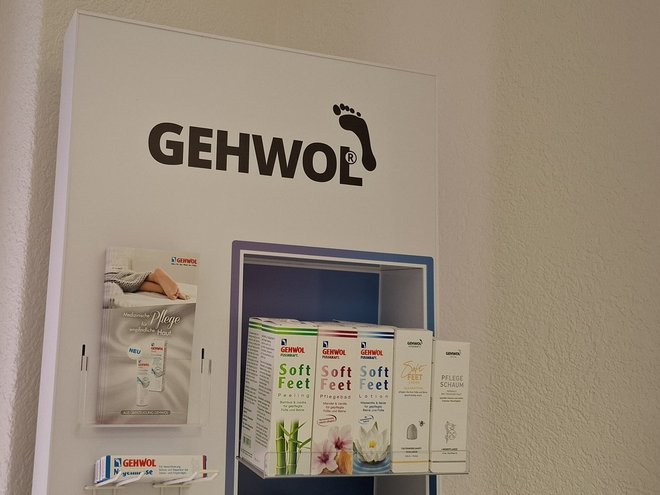 Gehwol-Pflegeprodukte für zu Hause in der Podologie Gümligen